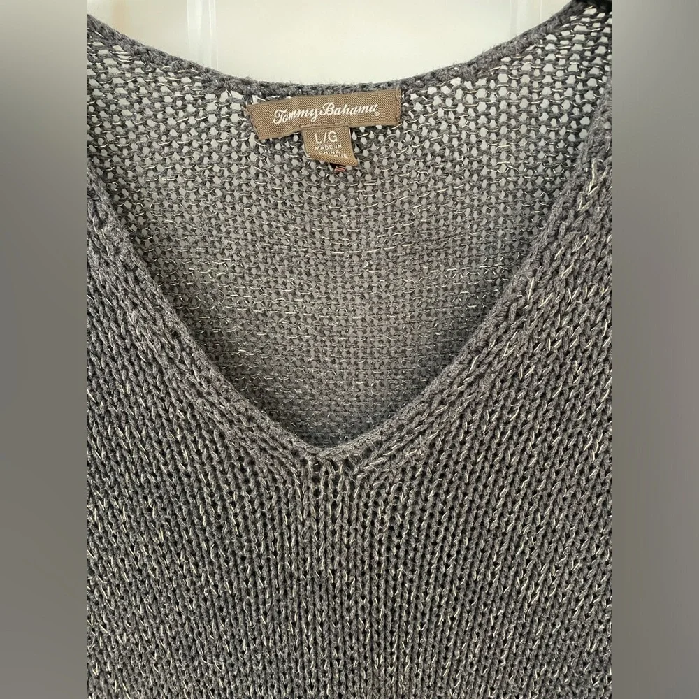 Tommy Bahama v-neck pullover sweater gray gold metallic large